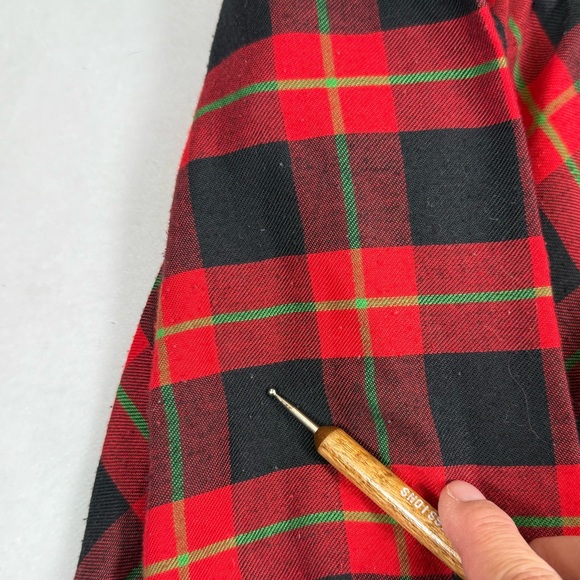 DISNEY STORE Girls Minnie Mouse Ice Skating Plaid Winter Nightgown 5/6 Cozy Warm - Picture 11 of 15